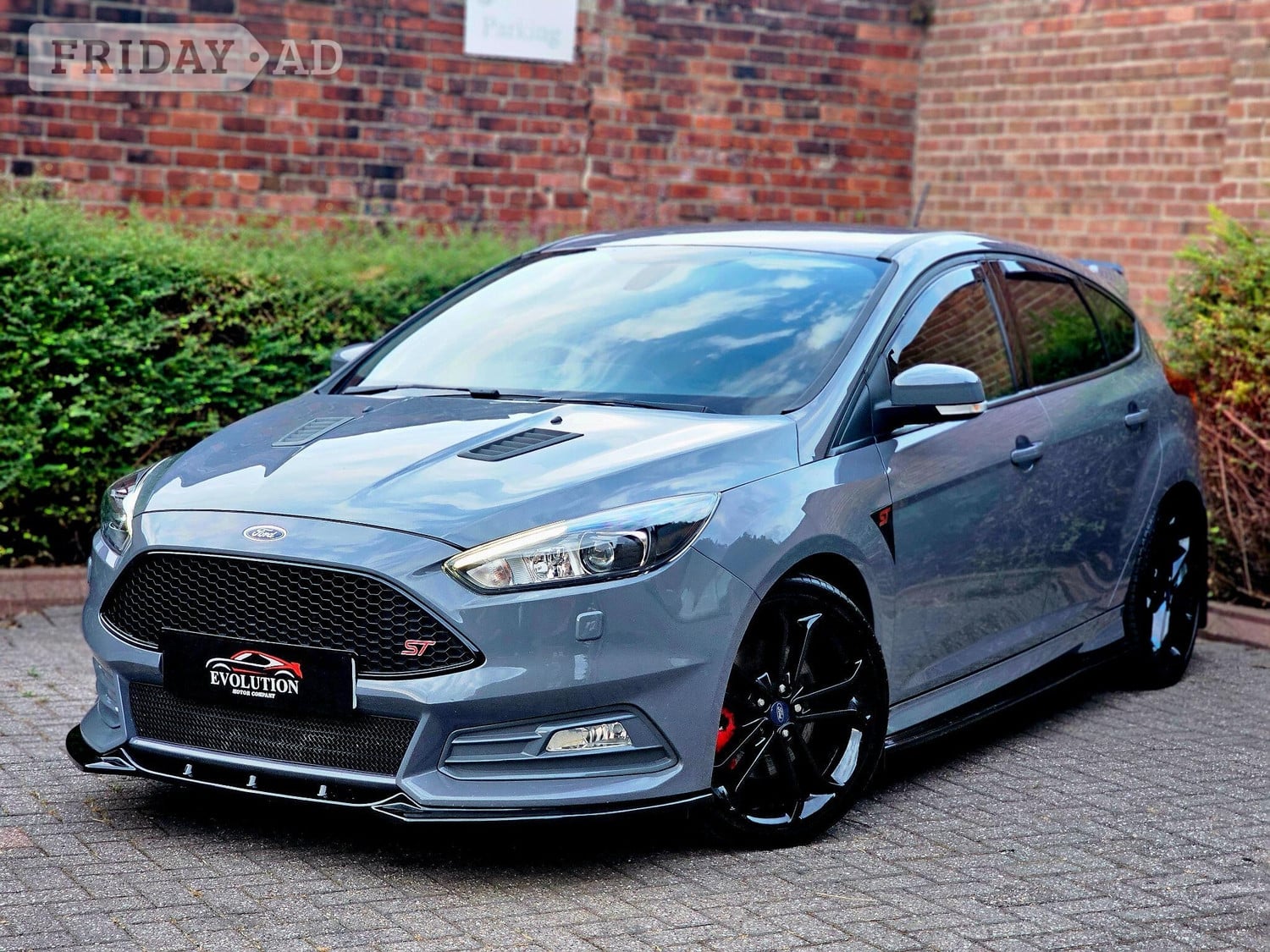 Ford Focus 2017 in Sheffield