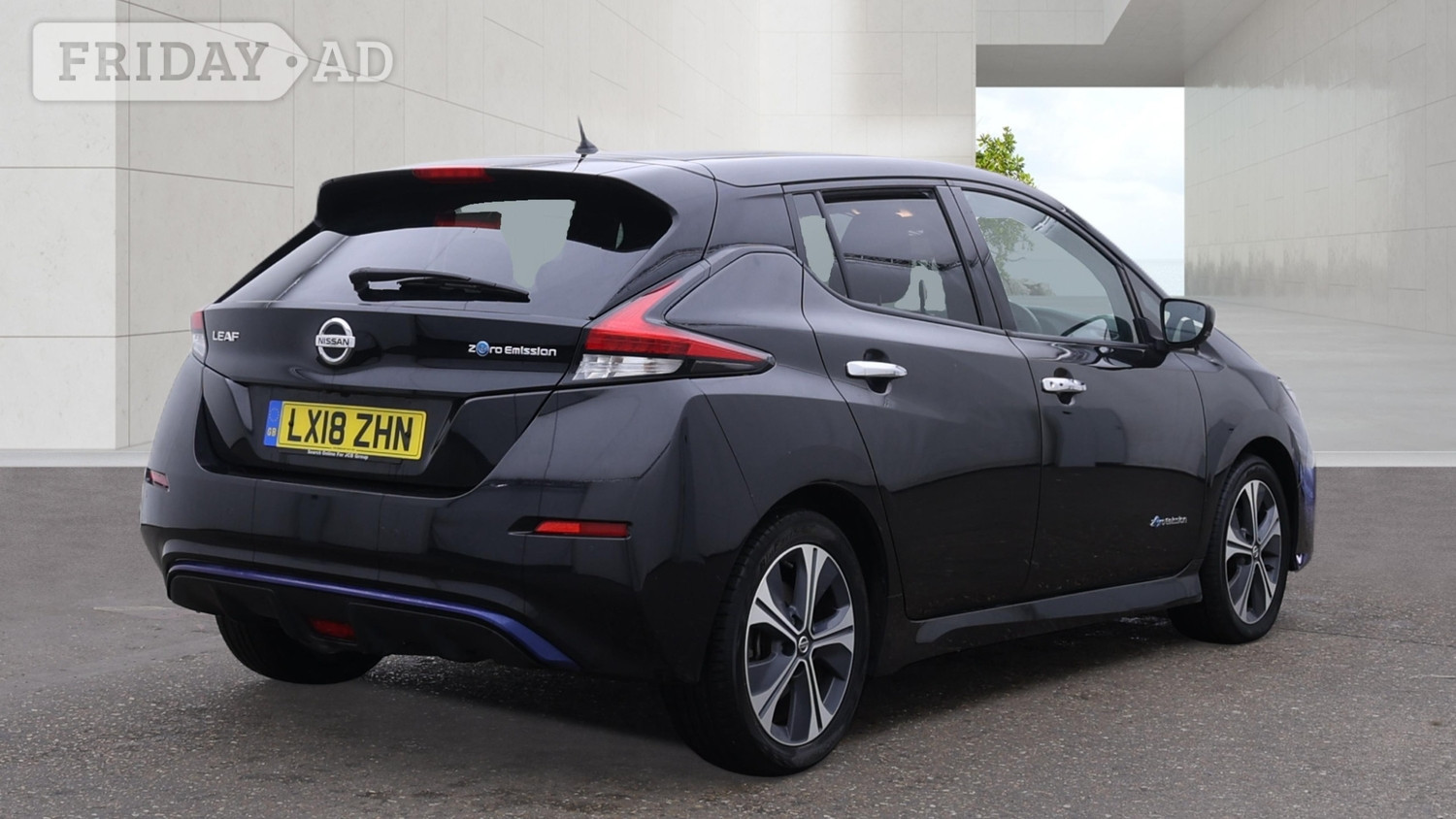 [ berth ]Nissan LEAF
