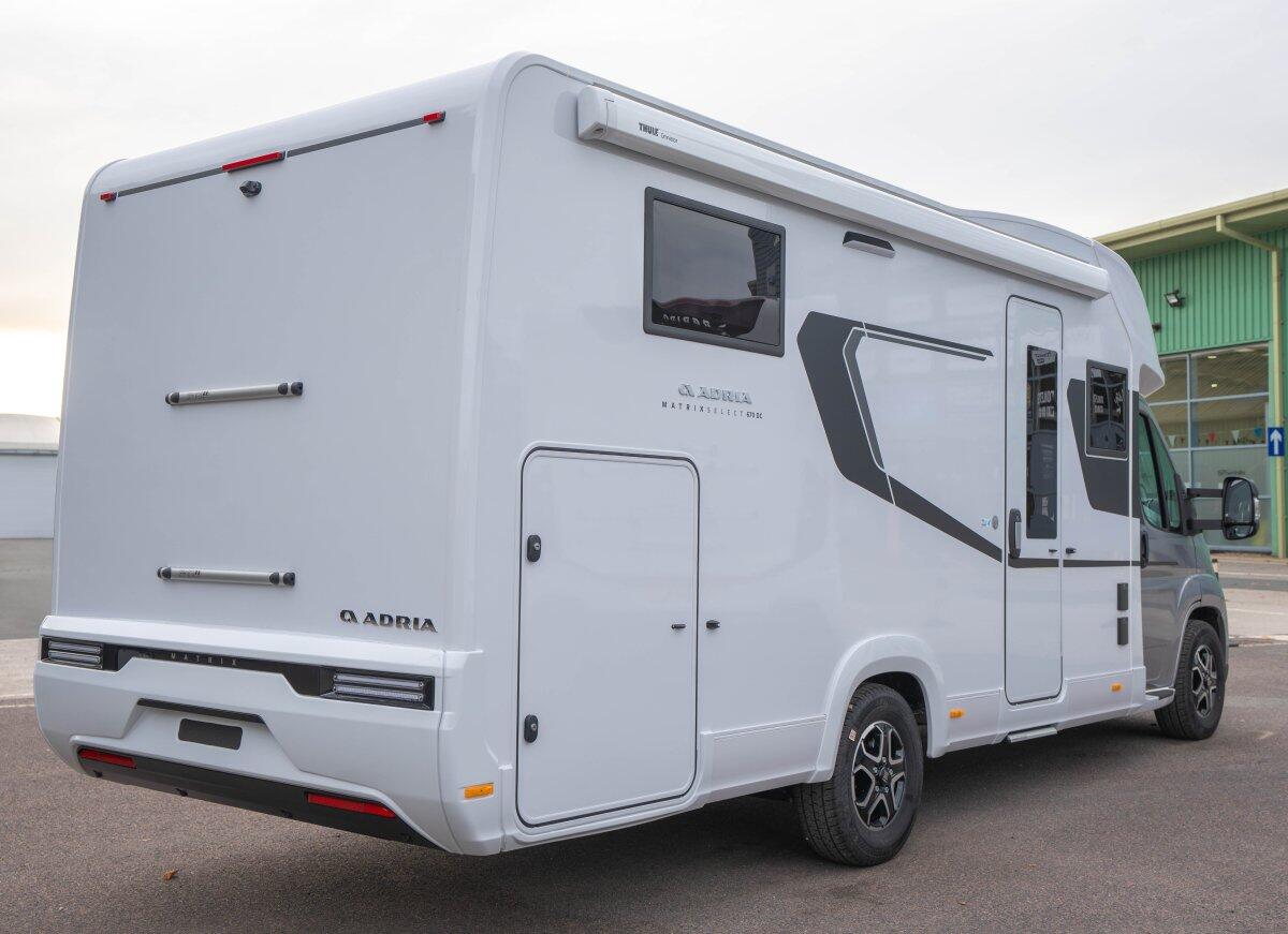 Adria Matrix Select 670 DC 140BHP Auto Fiat 140 Newark
