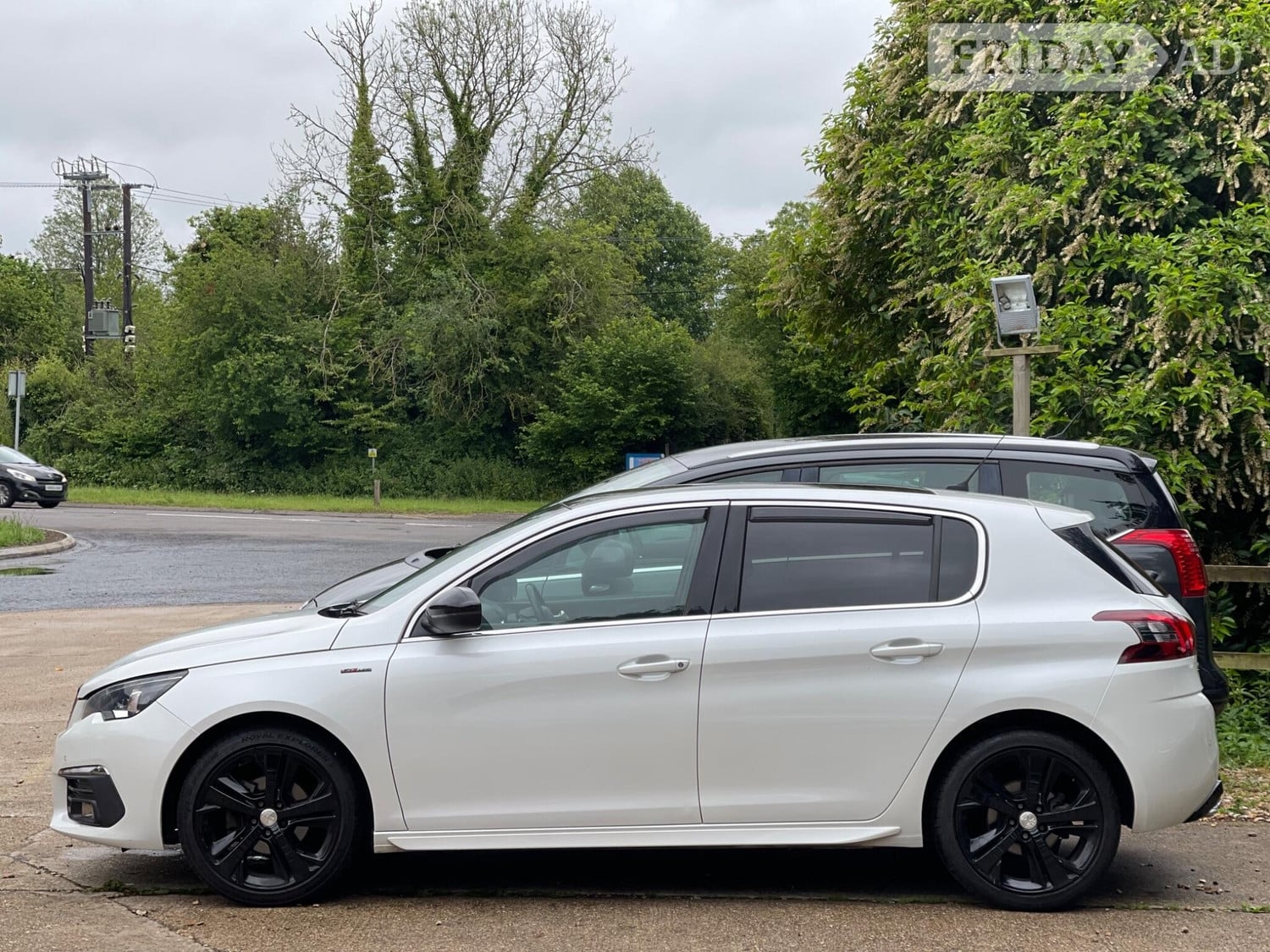 Peugeot 308 2017 - Cars in Winchester