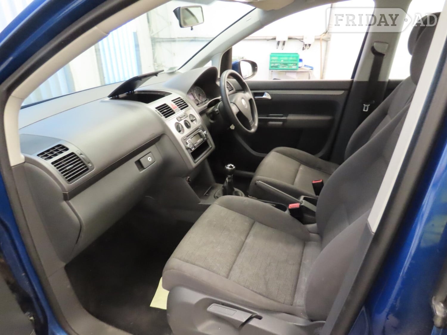[ berth ]Volkswagen Touran