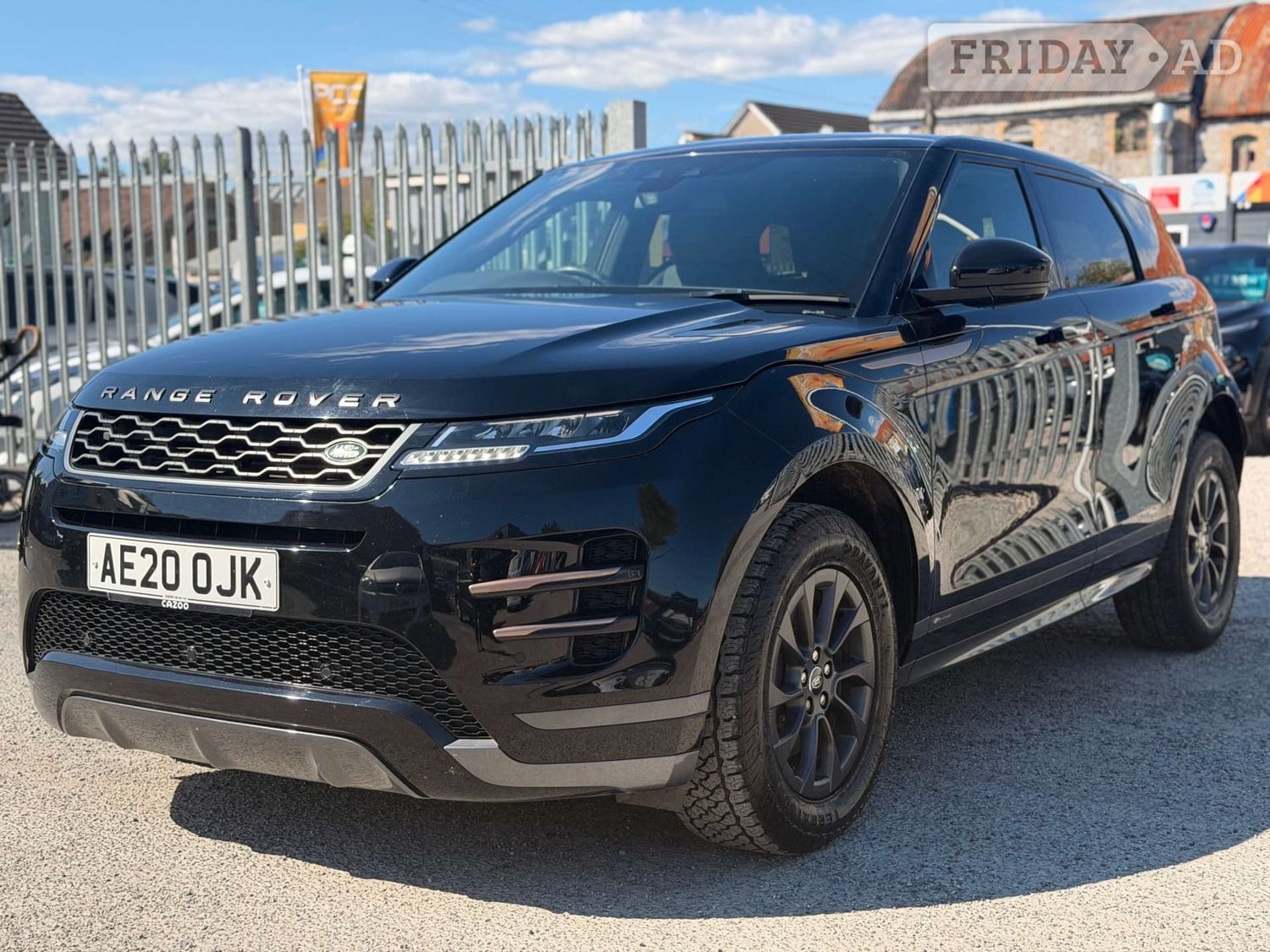 [ berth ]Land Rover Range Rover Evoque