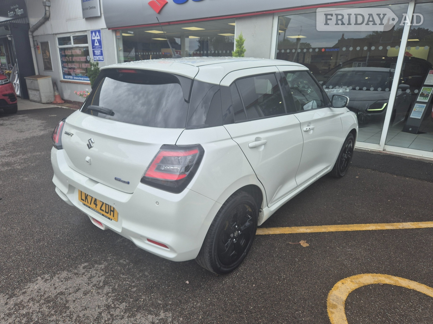 Suzuki Swift 2024 - Cars