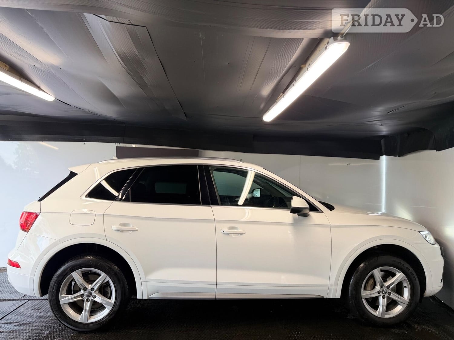 Audi Q5 2017 - Cars