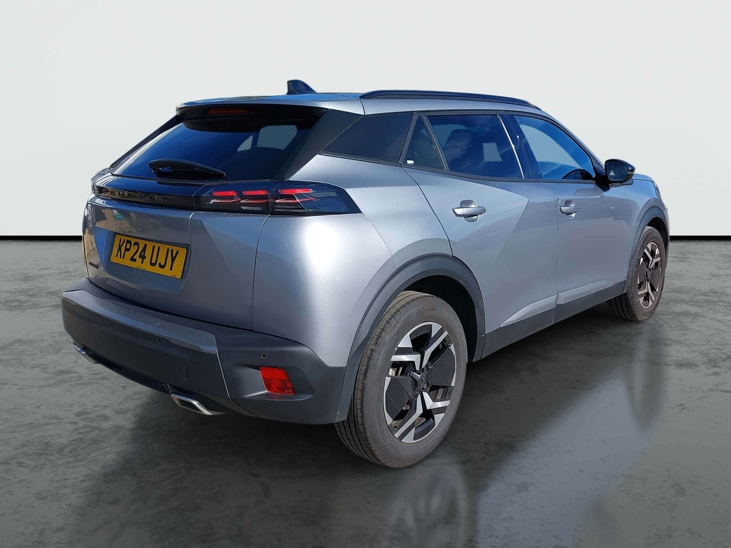 [ berth ]Peugeot 2008