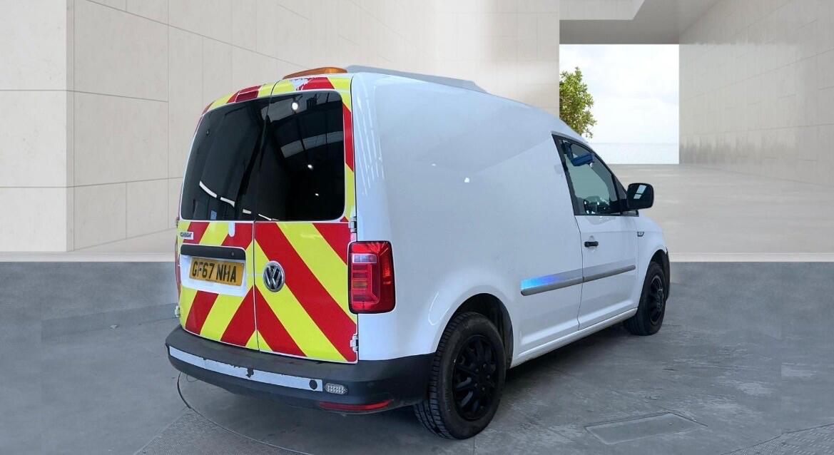 Volkswagen Caddy 2017 - Vans & Commercial Vehicles