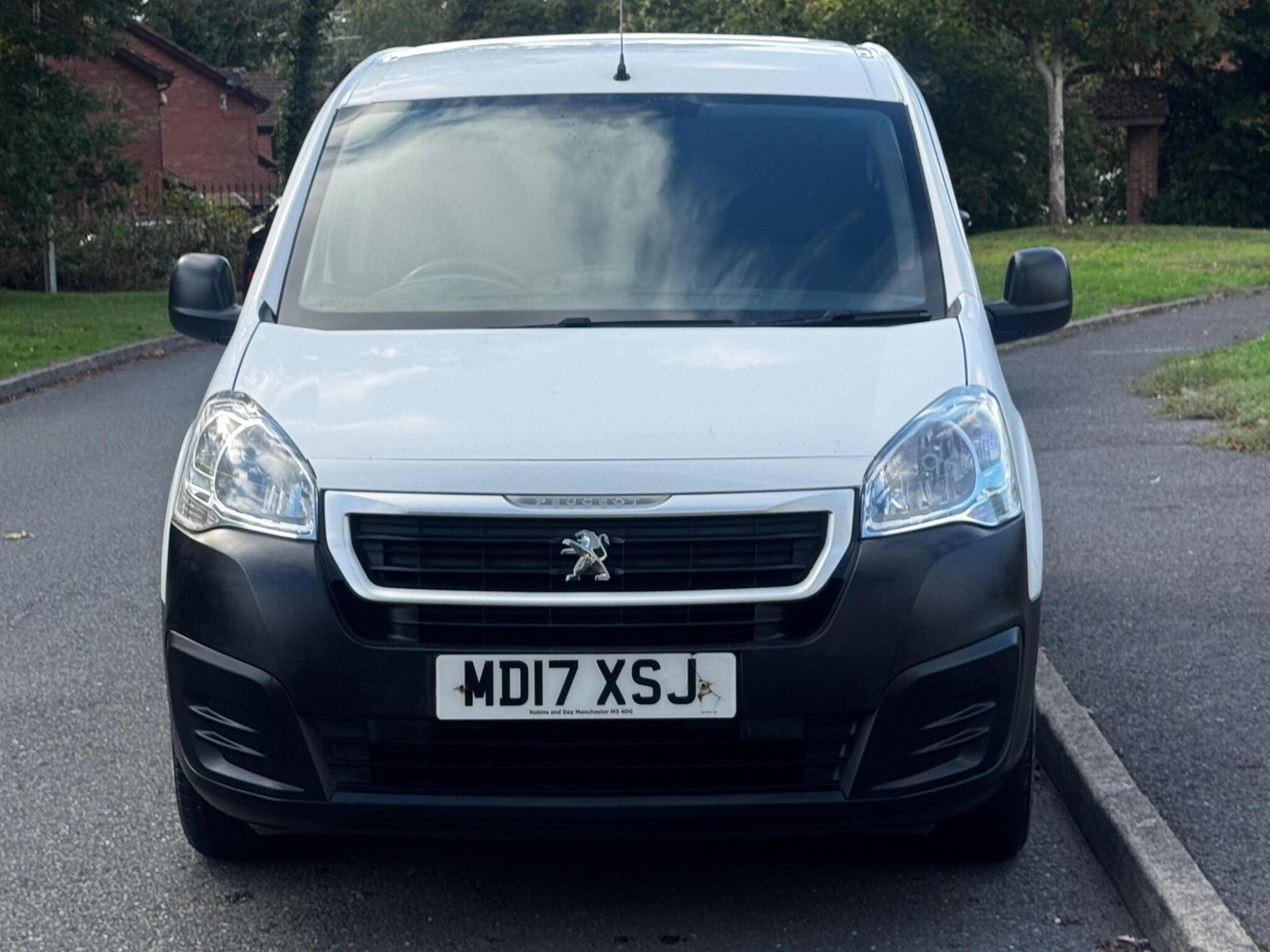 [ berth ]Peugeot Partner