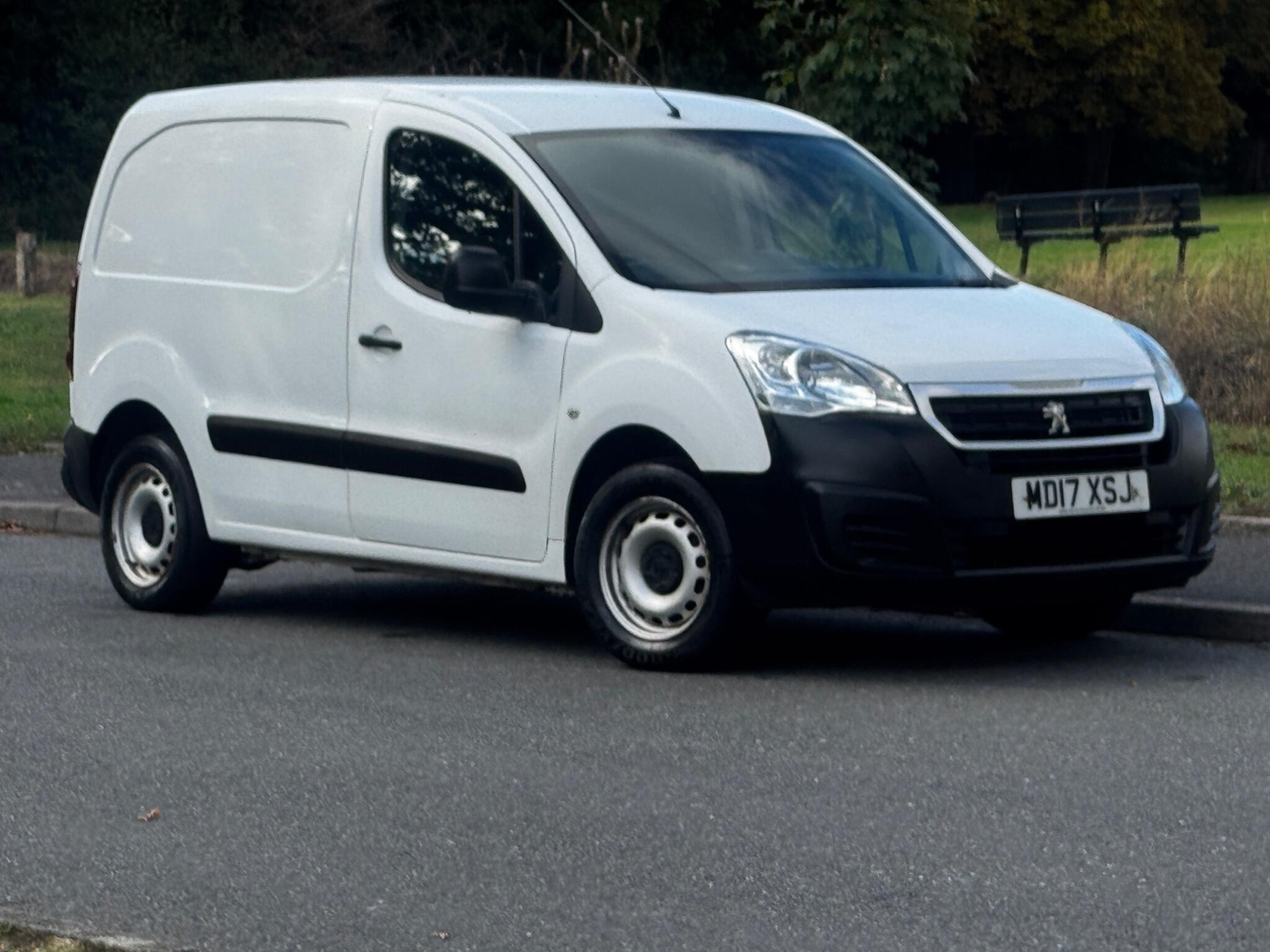 Peugeot Partner 2017 - Vans & Commercial Vehicles in Birmingham