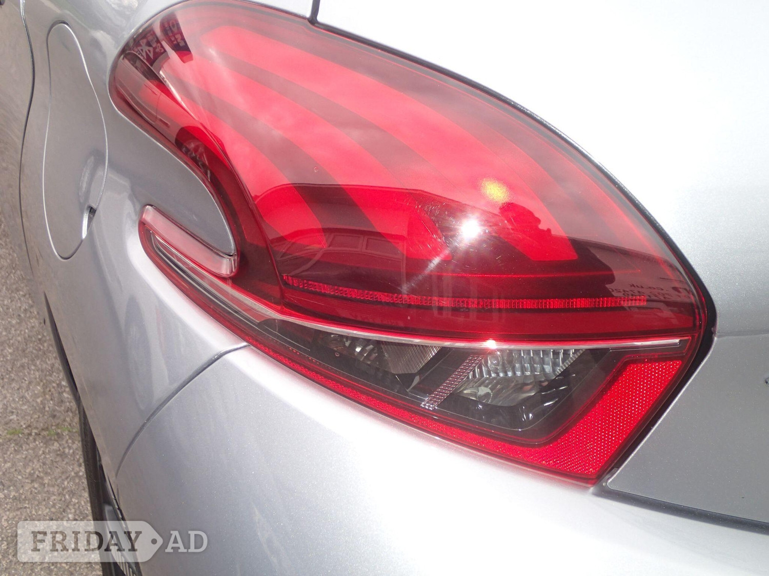 Peugeot 208 2019 - Cars