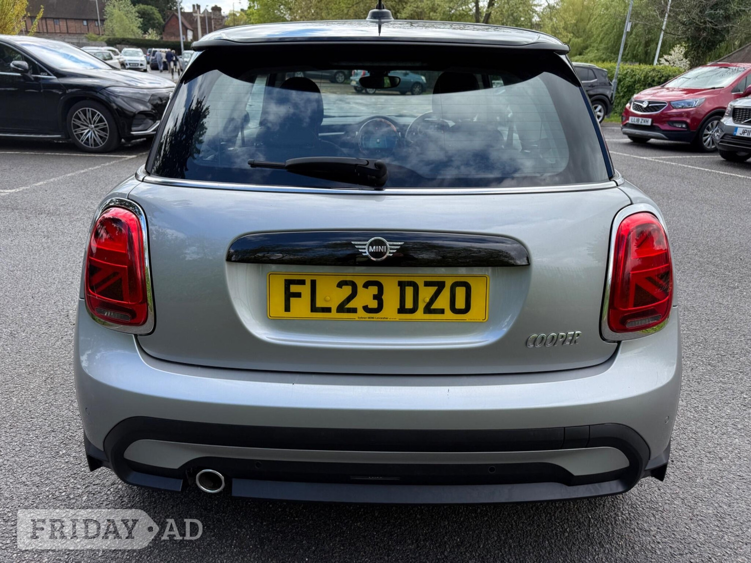 Mini Hatch 2023 - Cars