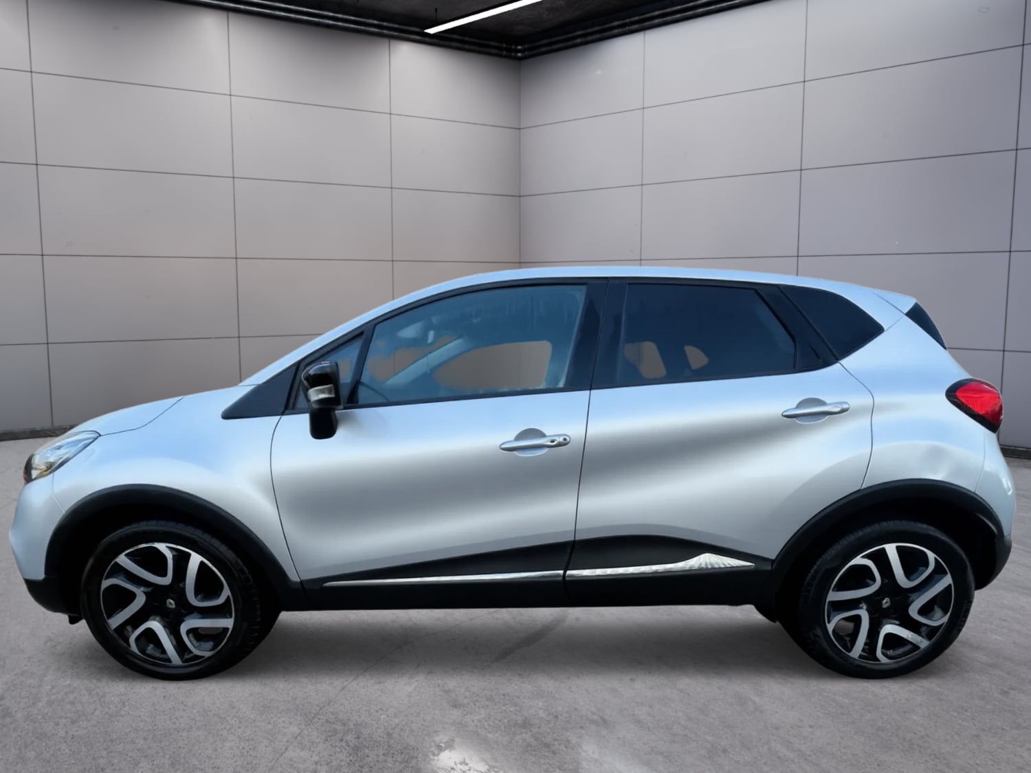 [ berth ]Renault Captur