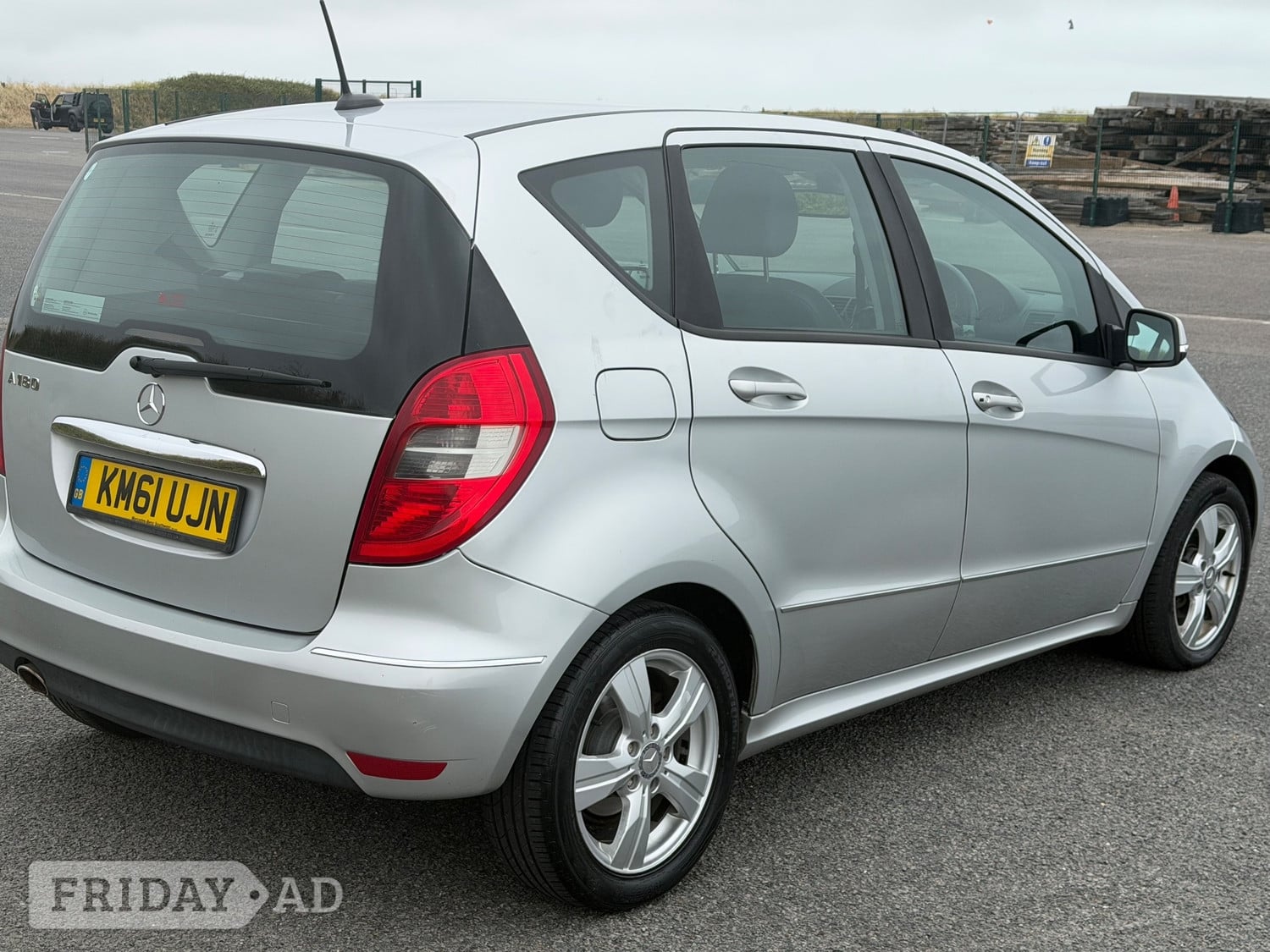 [ berth ]Mercedes-Benz A Class