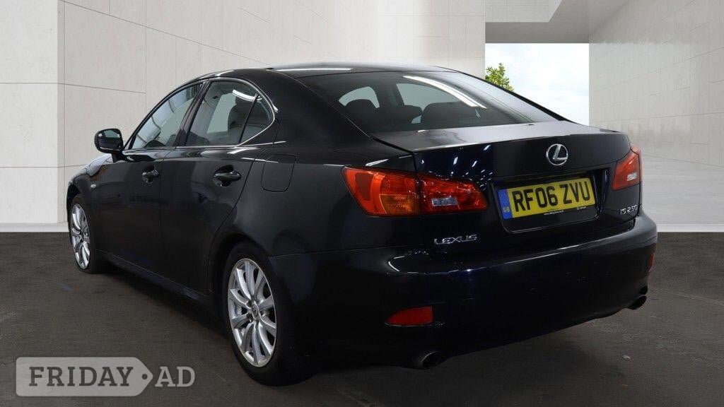 [ berth ]Lexus IS