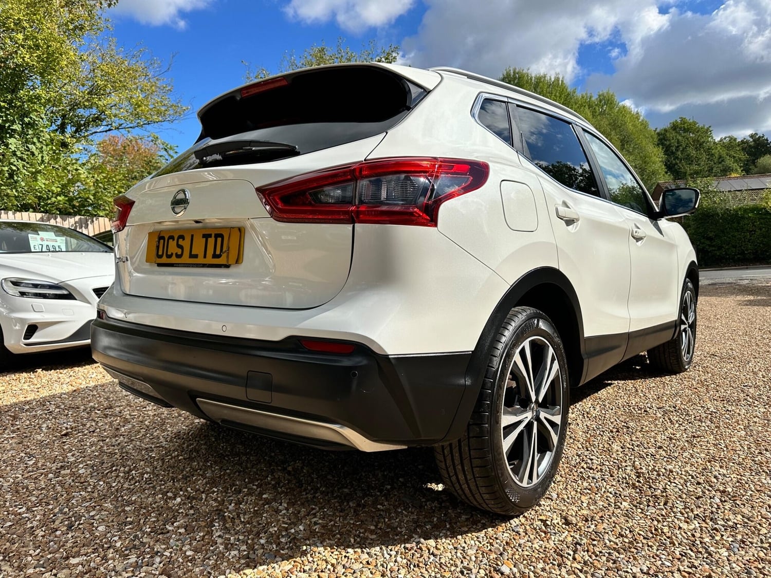 Nissan Qashqai 2017 - Cars in Hook
