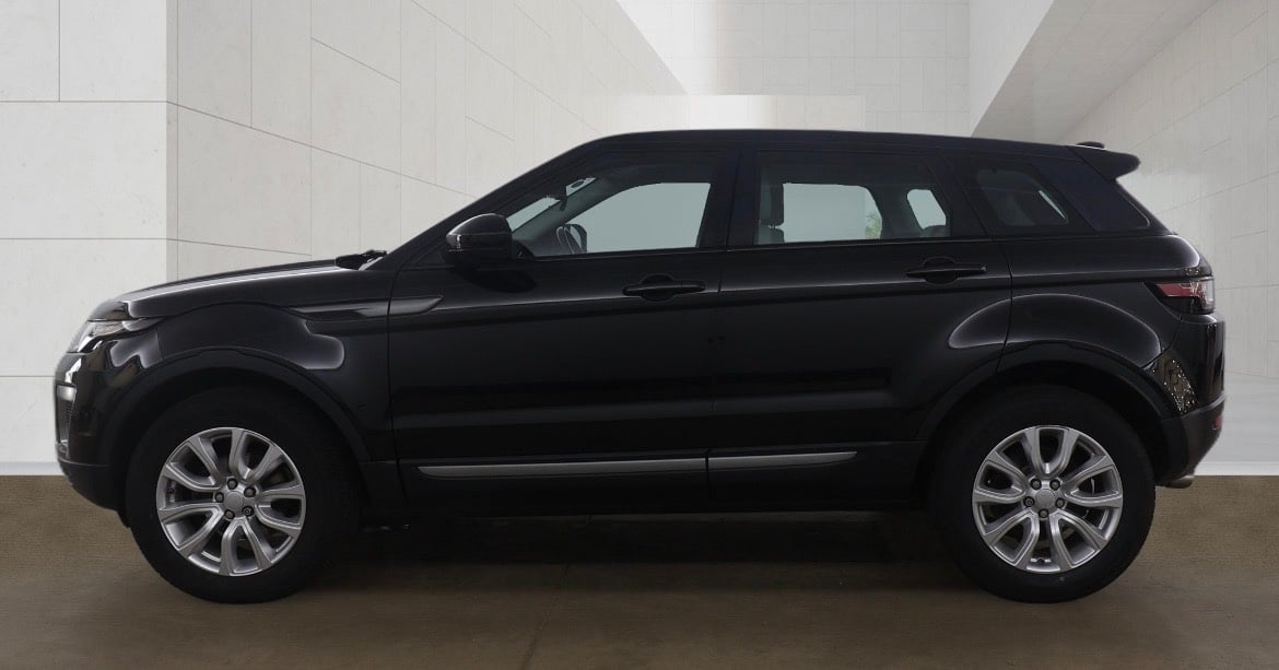 [ berth ]Land Rover Range Rover Evoque