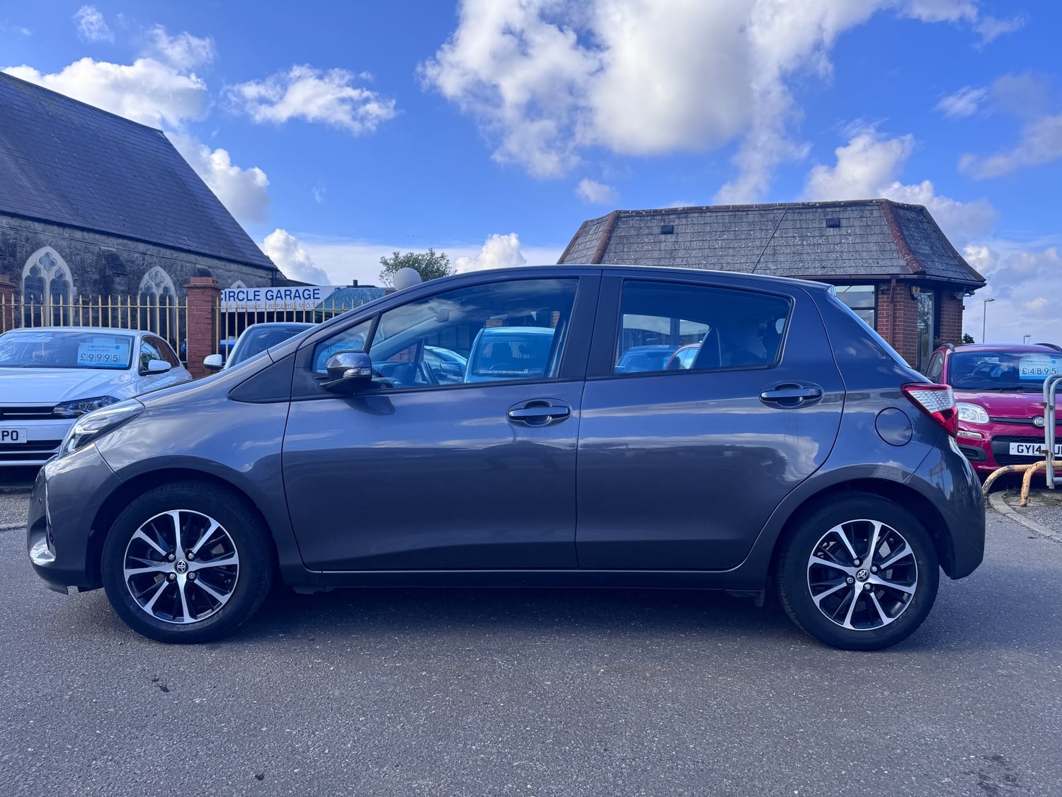 Toyota Yaris Lancing
