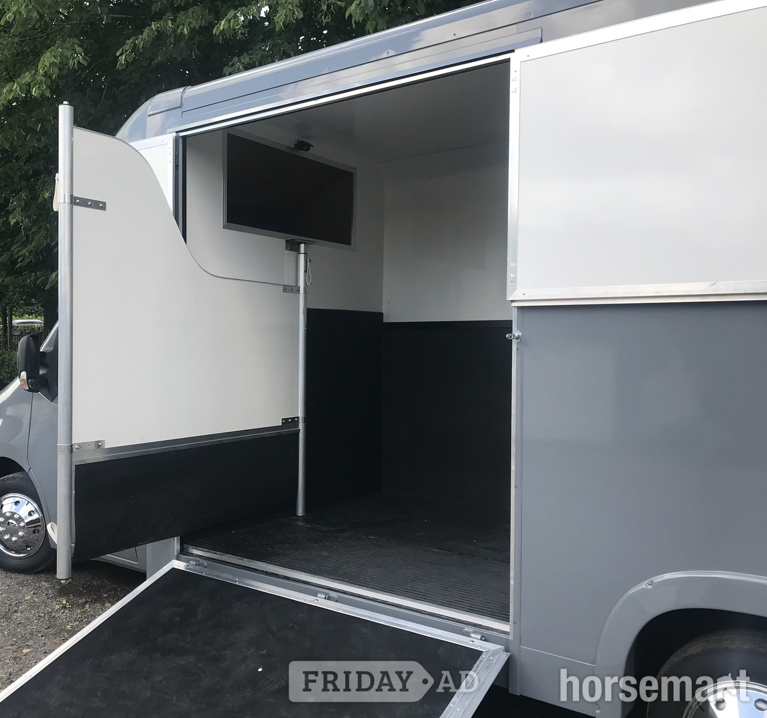 Master Renault Horsebox - Trailers & Horseboxes in Newark-on-Trent
