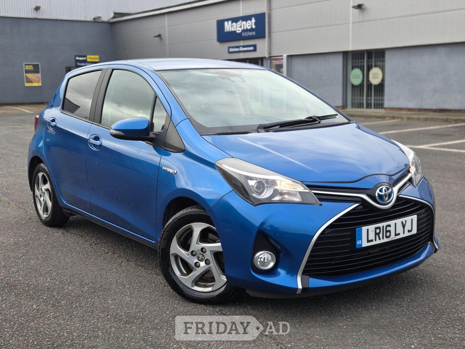 Toyota Yaris 2016 in Slough