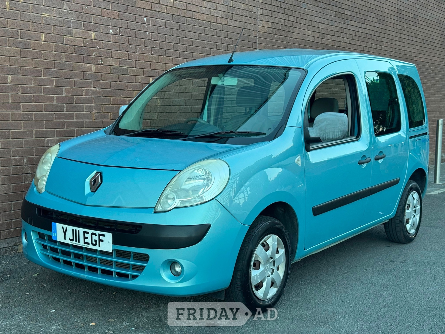 Renault Kangoo 2011 - Cars