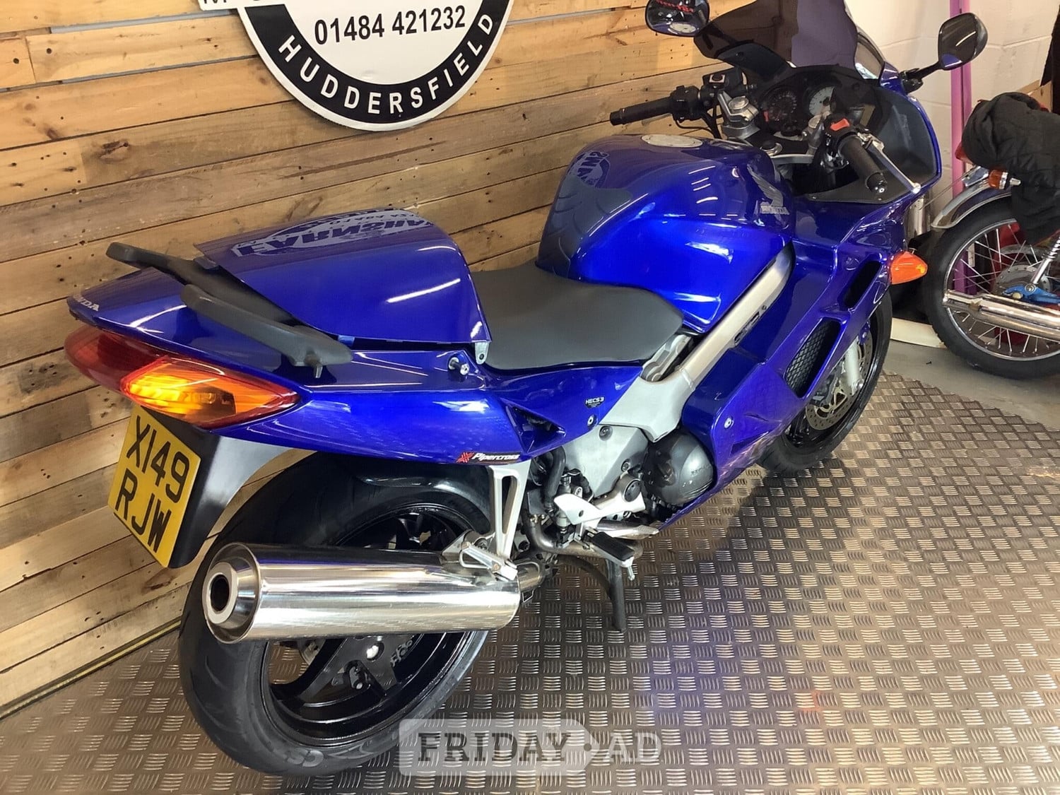 Honda VFR 2000 - Motorbikes, Scooters & Quads in Huddersfield