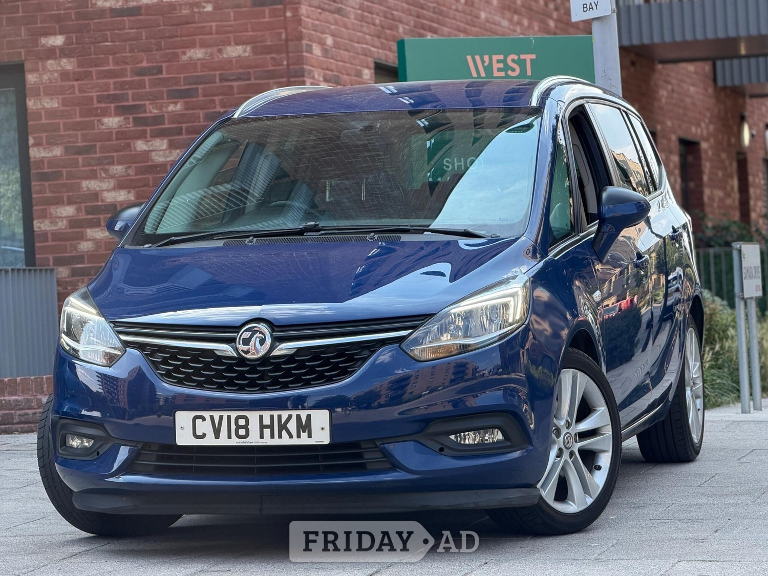 Vauxhall Zafira Tourer 2018 in Staines