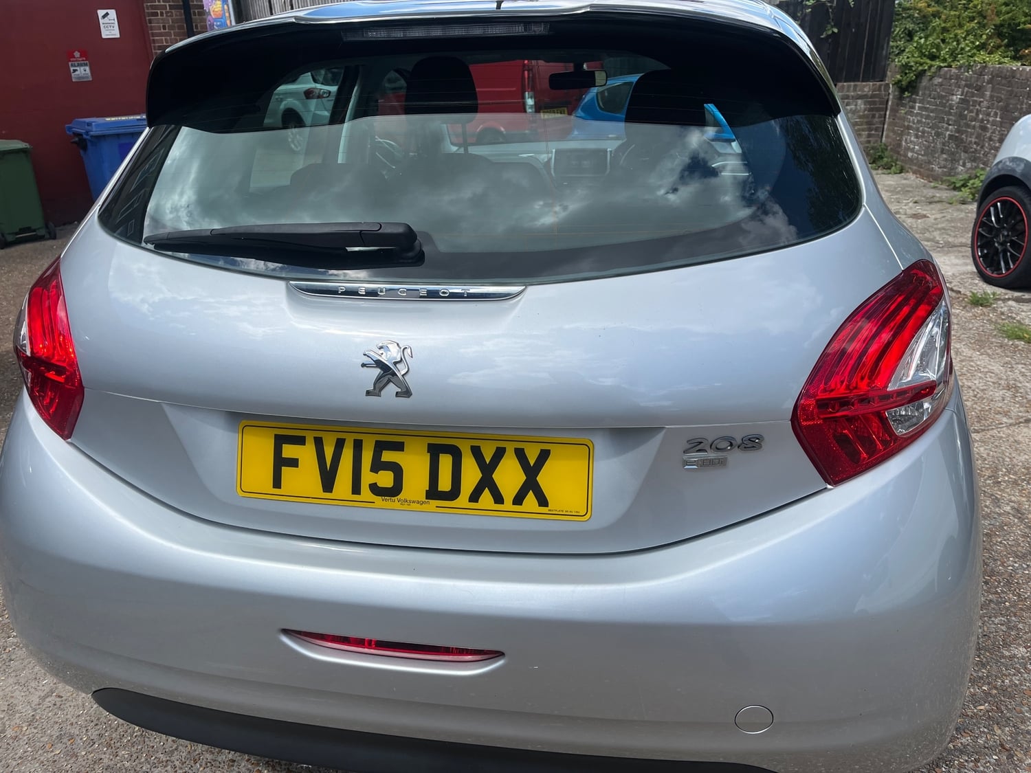 Peugeot 208 2015 - Cars in Bexhill-On-Sea