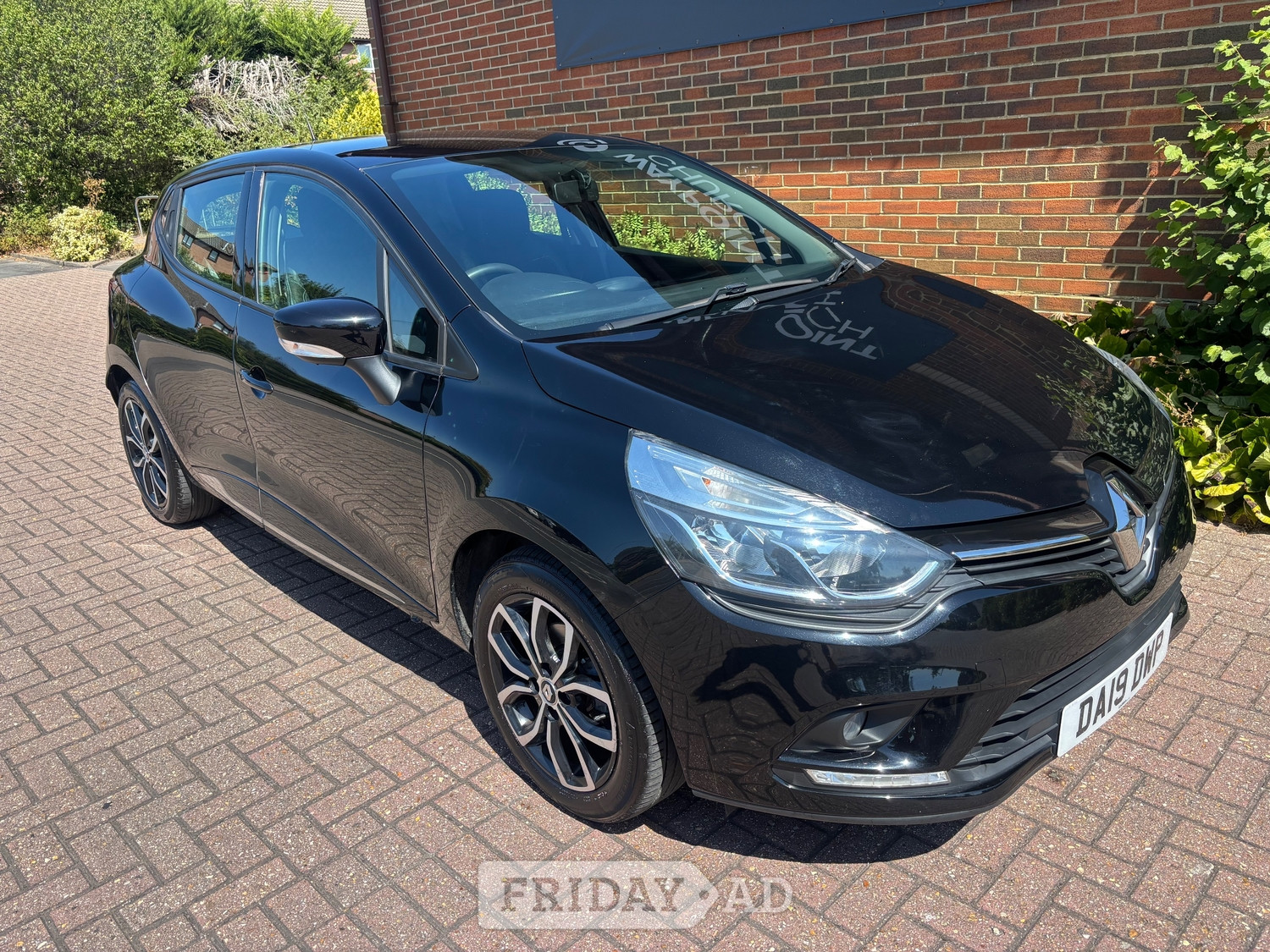 Renault Clio 2019 in Fareham