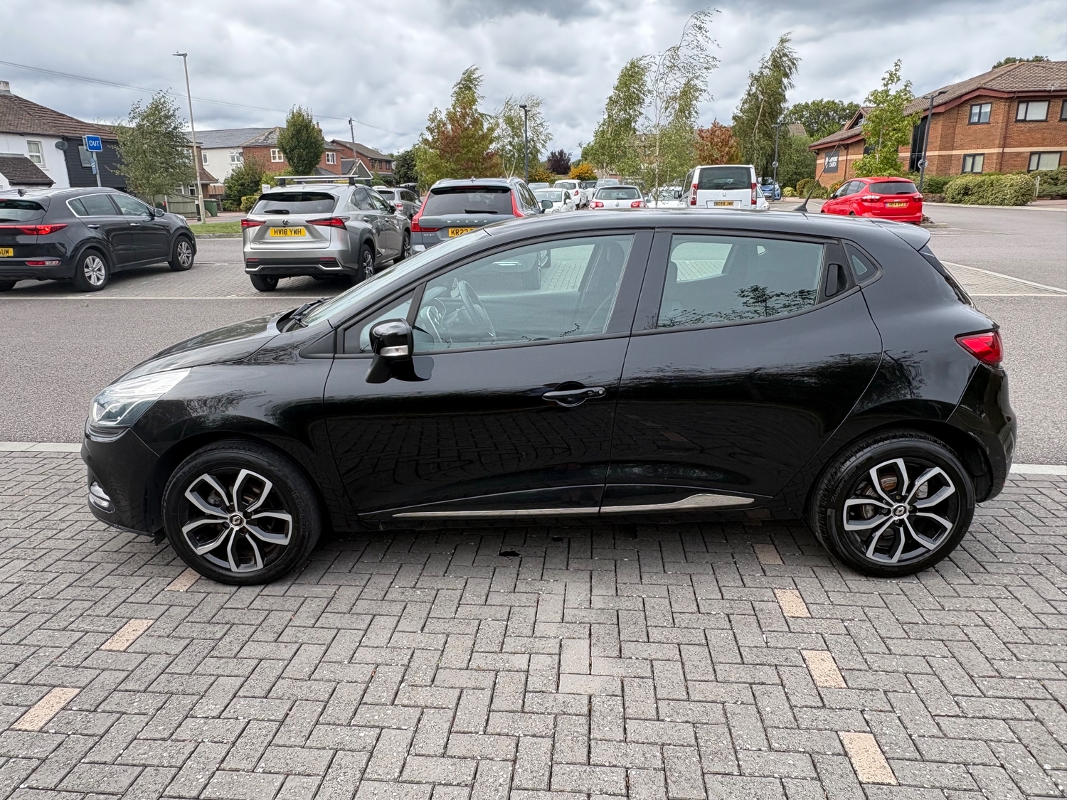 [ berth ]Renault Clio