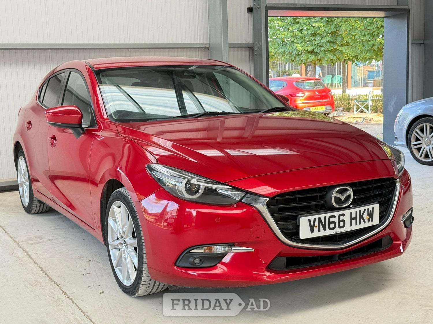 Mazda 3 2016 in Hillingdon