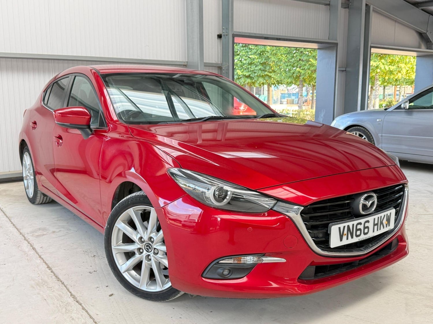 [ berth ]Mazda 3