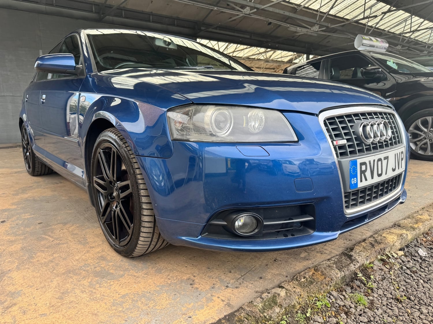 [ berth ]Audi A3