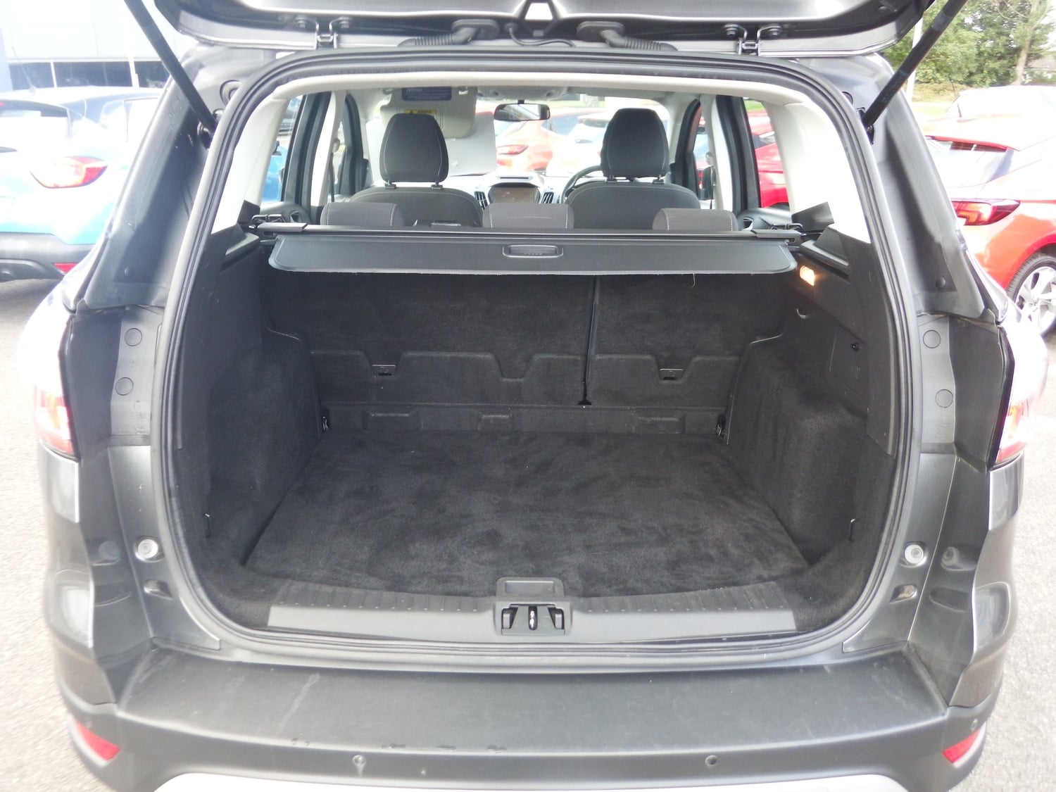 Ford Kuga 2017 - Cars