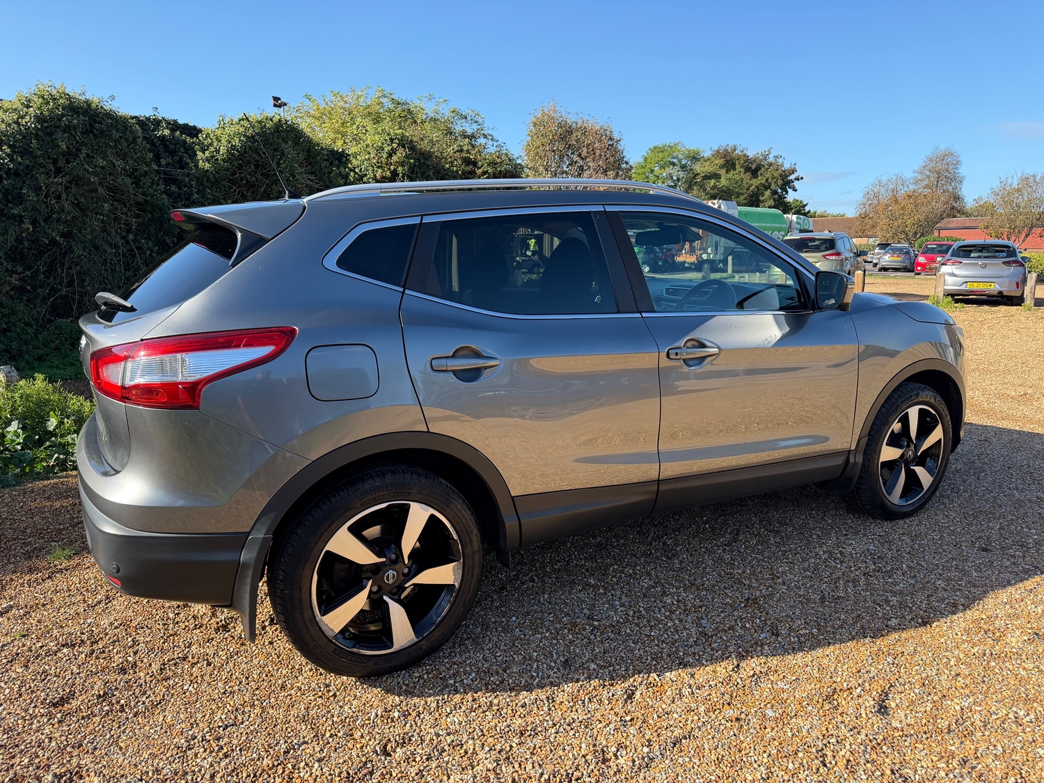 Nissan Qashqai 2015 - Cars
