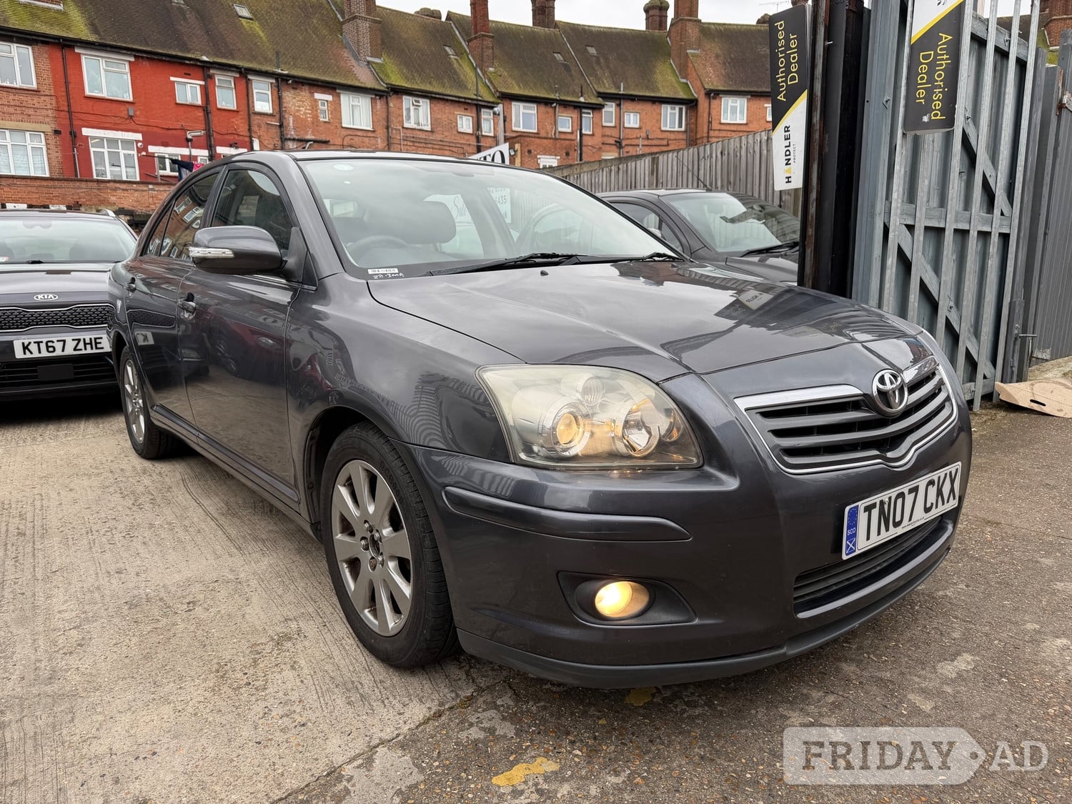 Toyota Avensis 2007 - Cars in Wembley