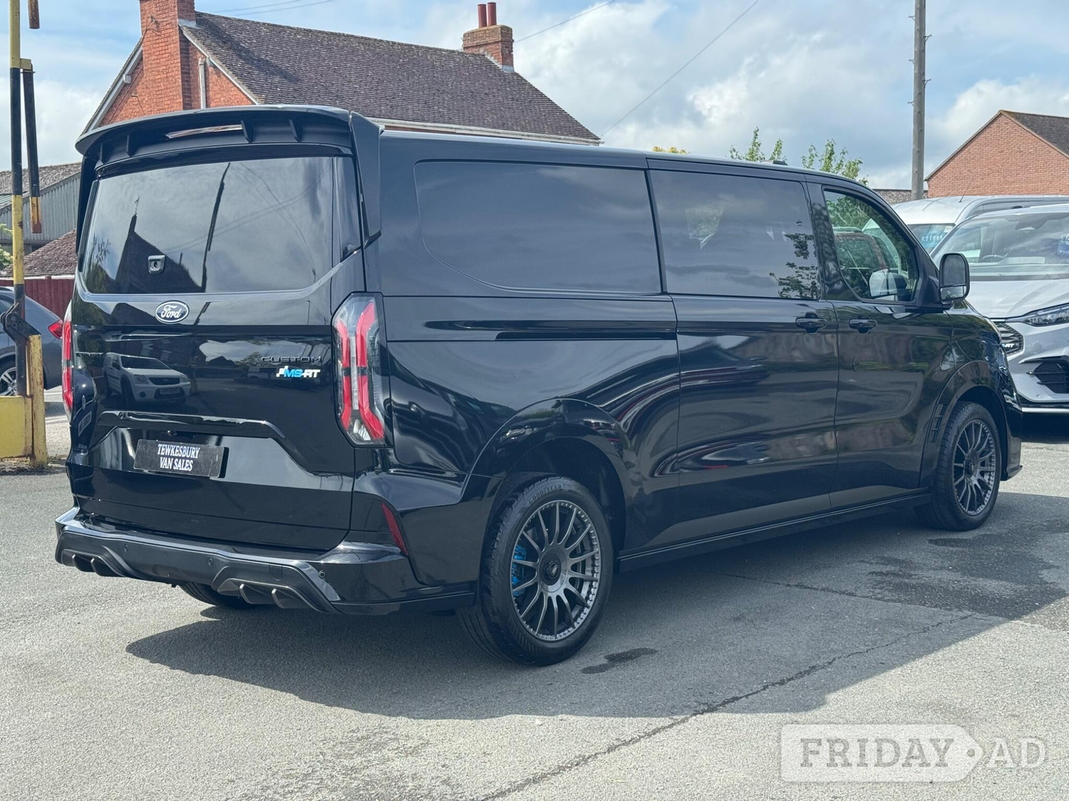 Ford Transit Custom 2026 - Vans & Commercial Vehicles