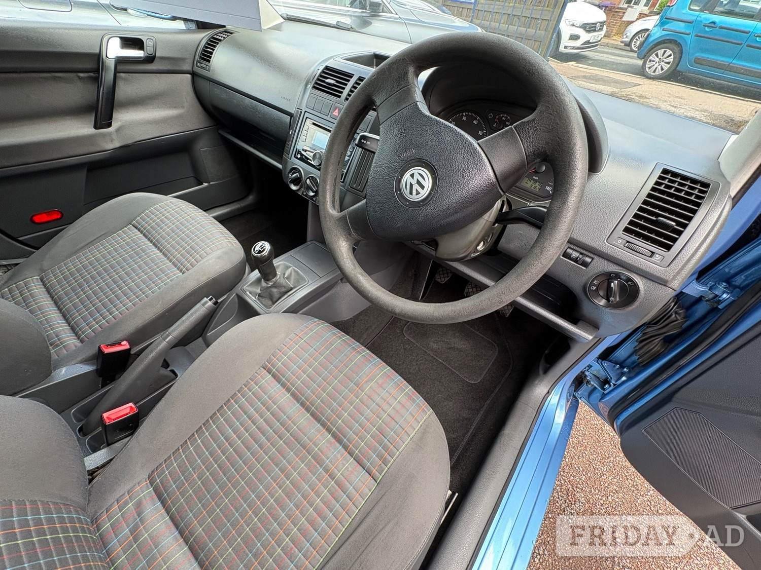 Volkswagen Polo 2007 - Cars