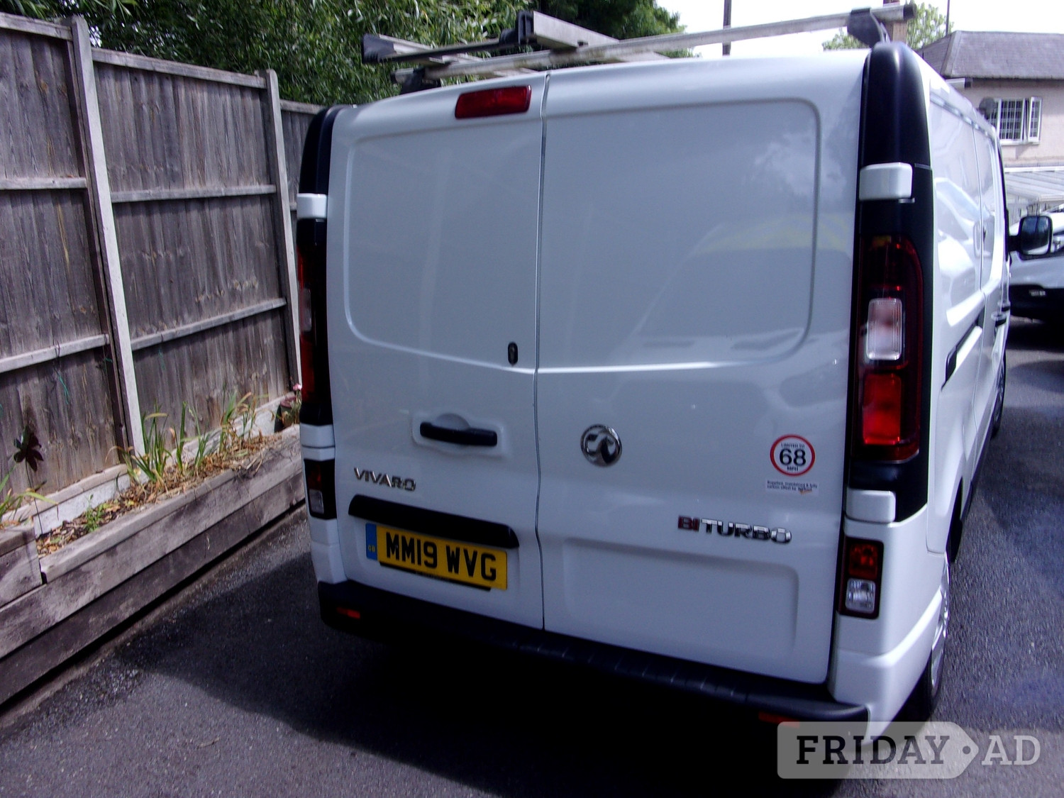 Vauxhall Vivaro 2019 - Vans & Commercial Vehicles in Godstone