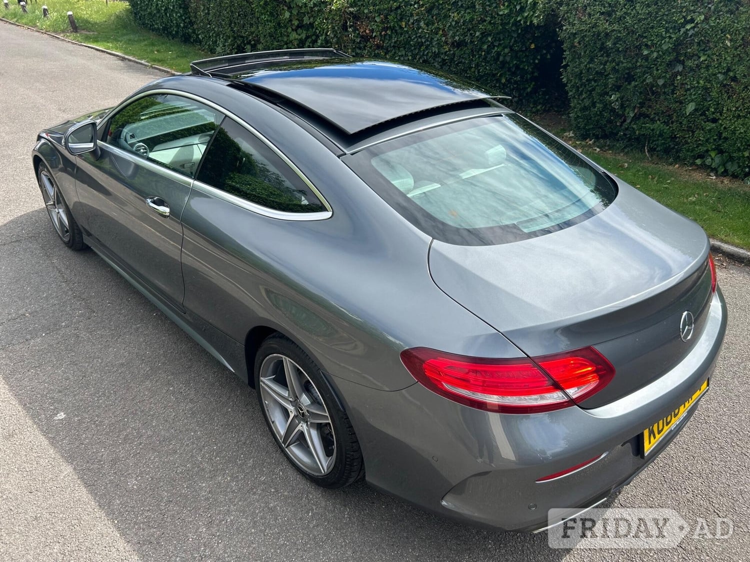Mercedes-Benz C Class 2018 - Cars in Croydon
