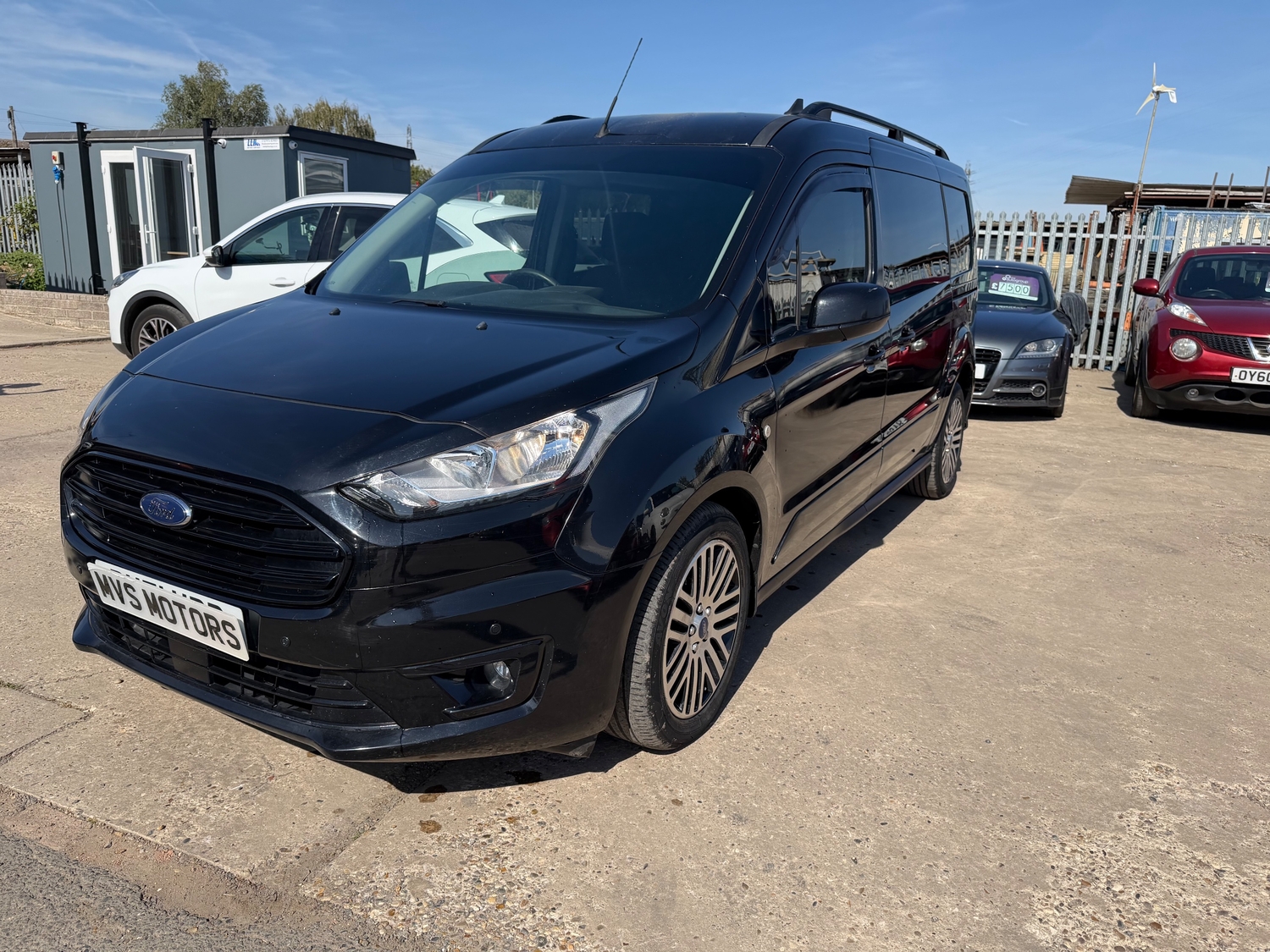 [ berth ]Ford Transit Connect