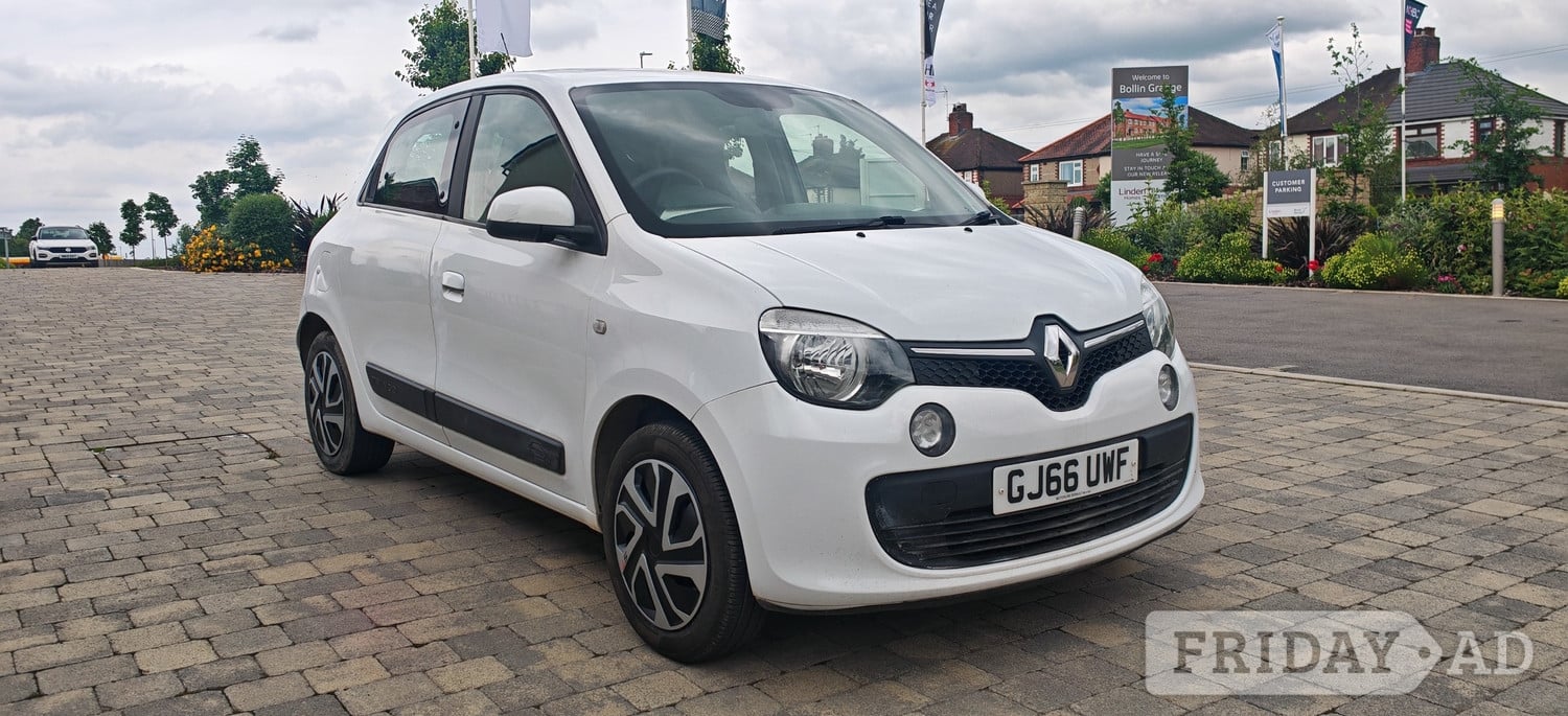 Renault Twingo 2016 in Macclesfield