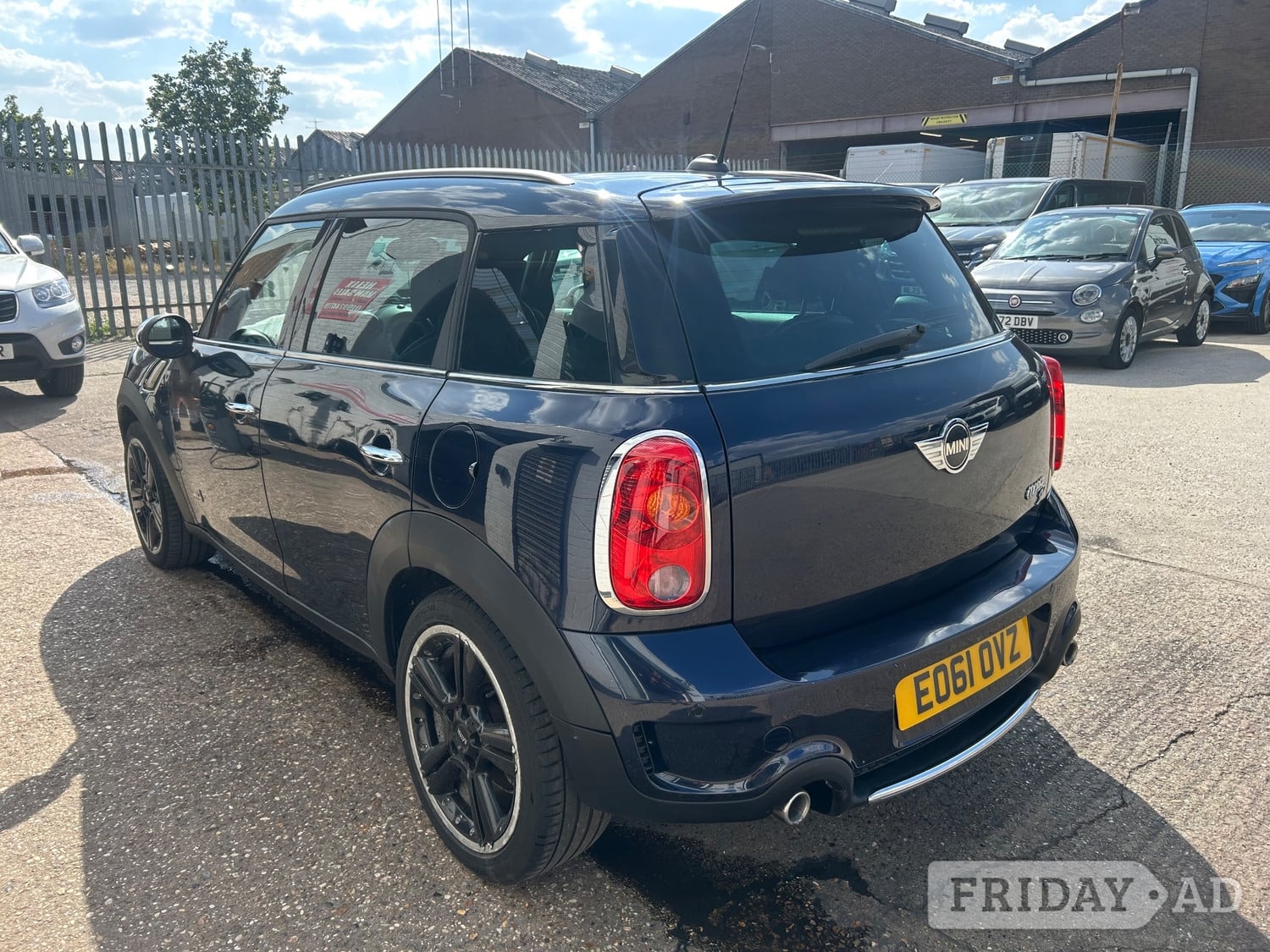 [ berth ]Mini Countryman