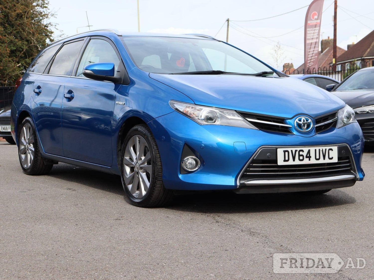 Toyota Auris 2014 - Cars in Coalville
