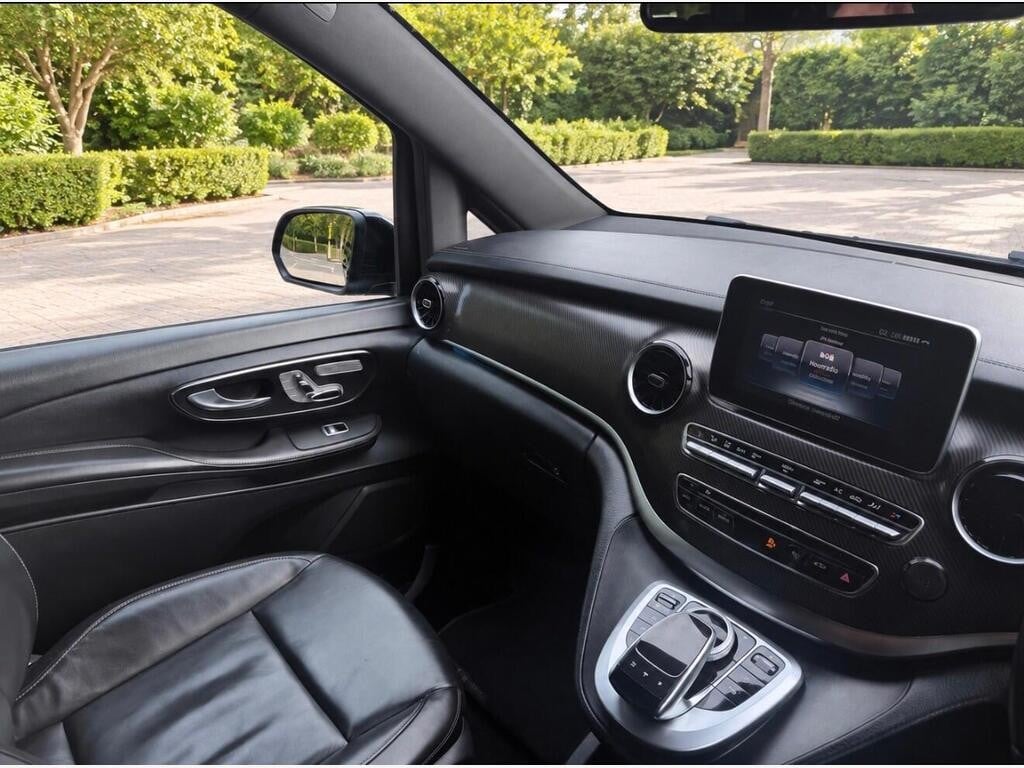 Mercedes-Benz V Class 2019 - Cars