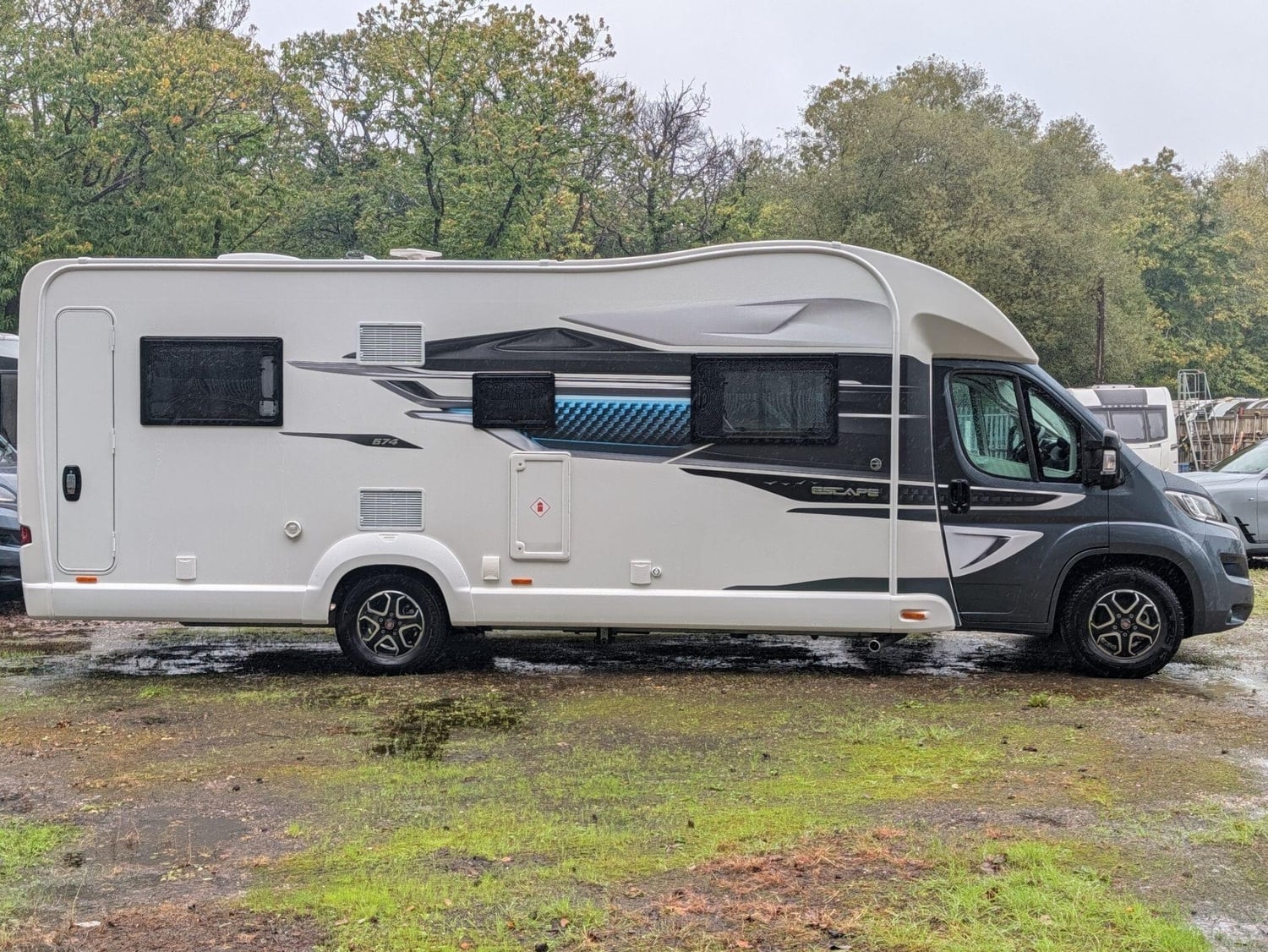 Swift Escape 674 2023 for sale - Motorhomes & Caravans in Southampton