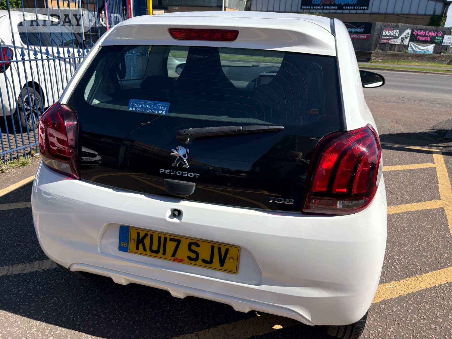 [ berth ]Peugeot 108
