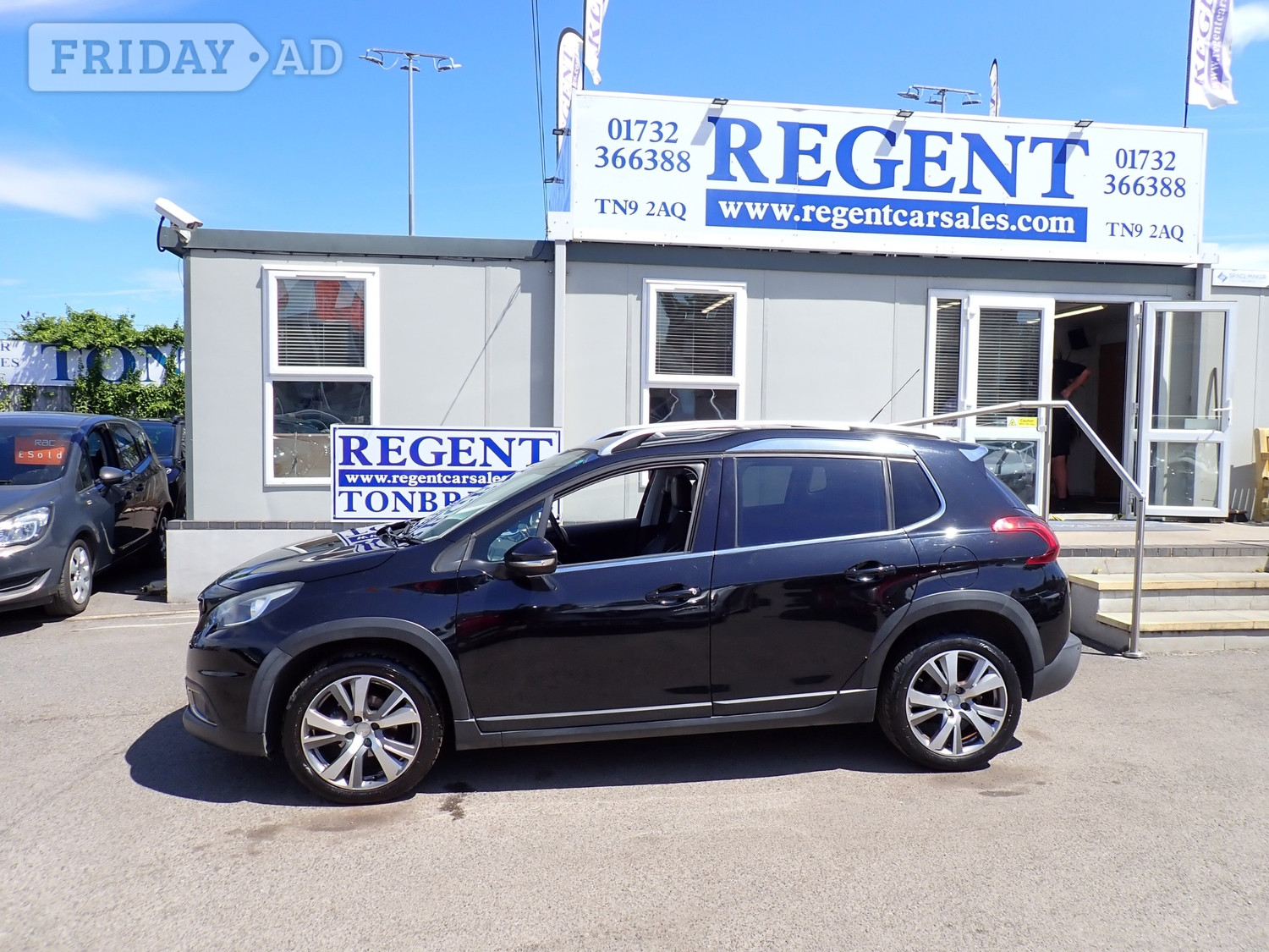 Peugeot 2008 2017 - Cars