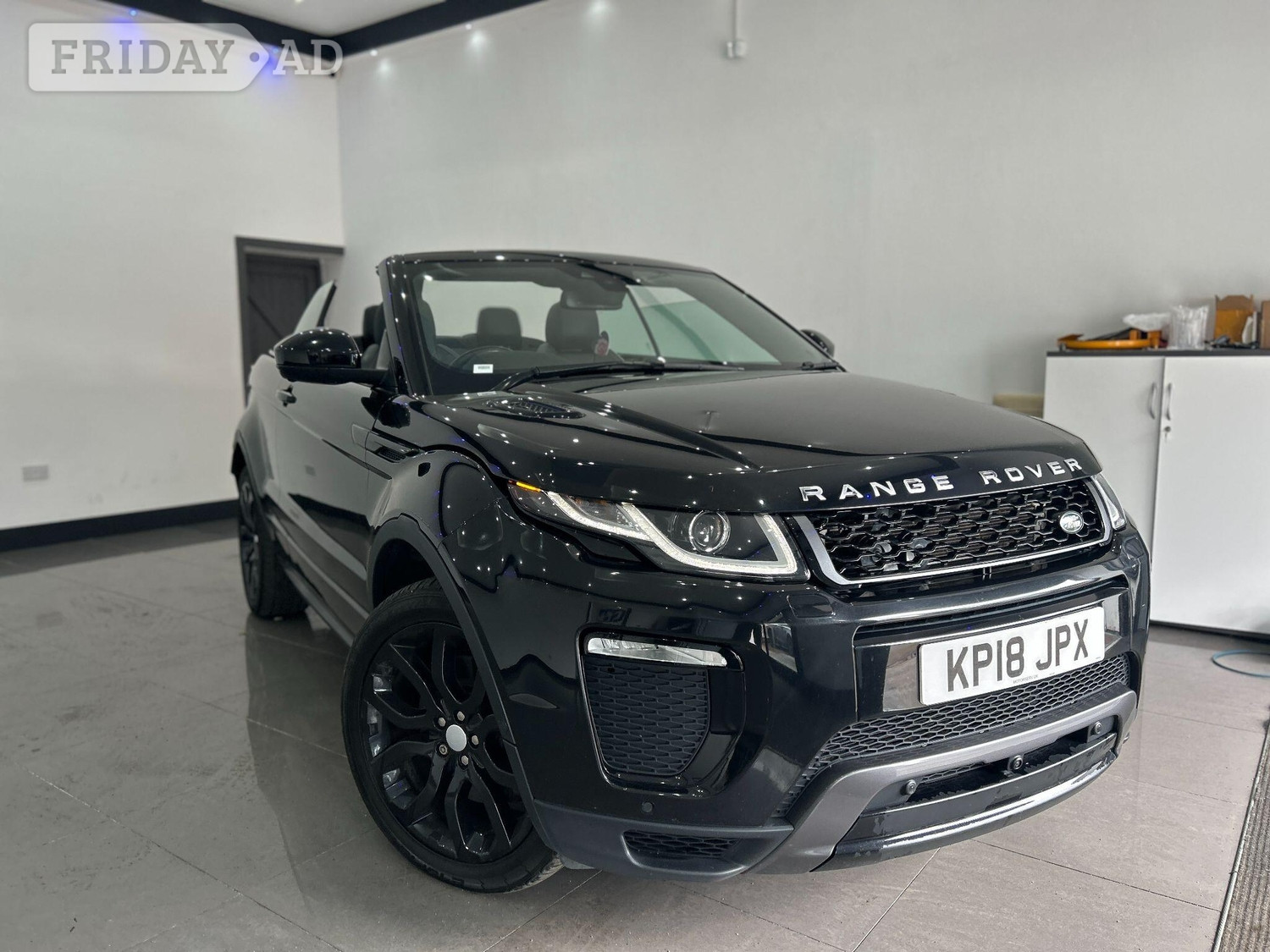 [ berth ]Land Rover Range Rover Evoque
