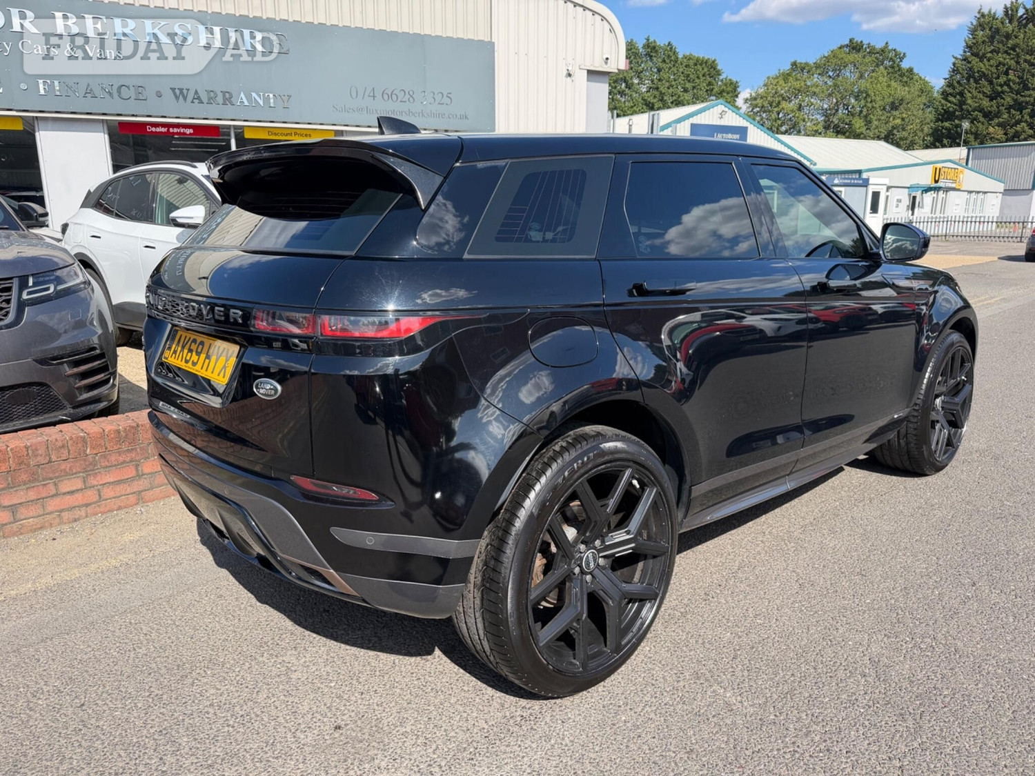 Land Rover Range Rover Evoque 2019 - Cars in Sandhurst