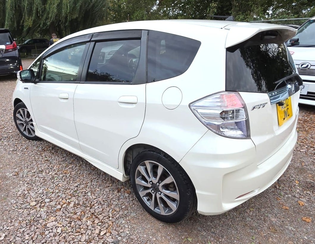 Honda Fit 2012 - Cars