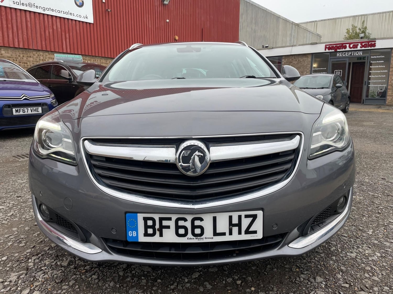 [ berth ]Vauxhall Insignia